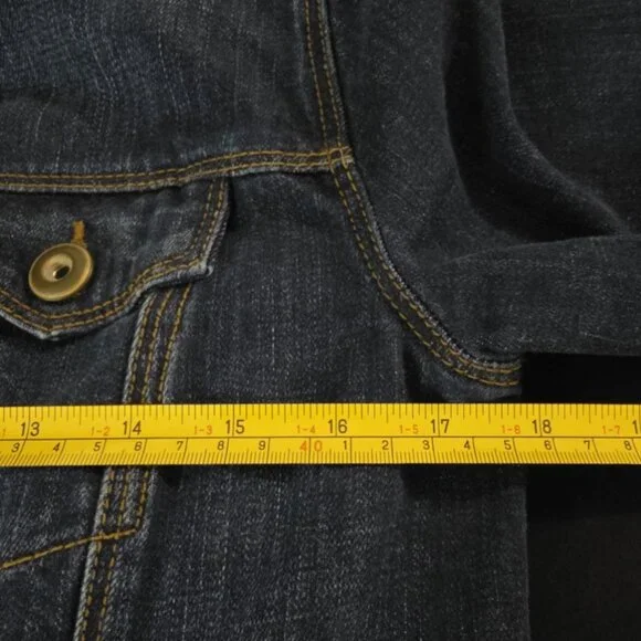 CAbi Jeans Blue Denim Jacket Womens S Style 721 Rodeo Trucker Classic Western - Picture 9 of 12